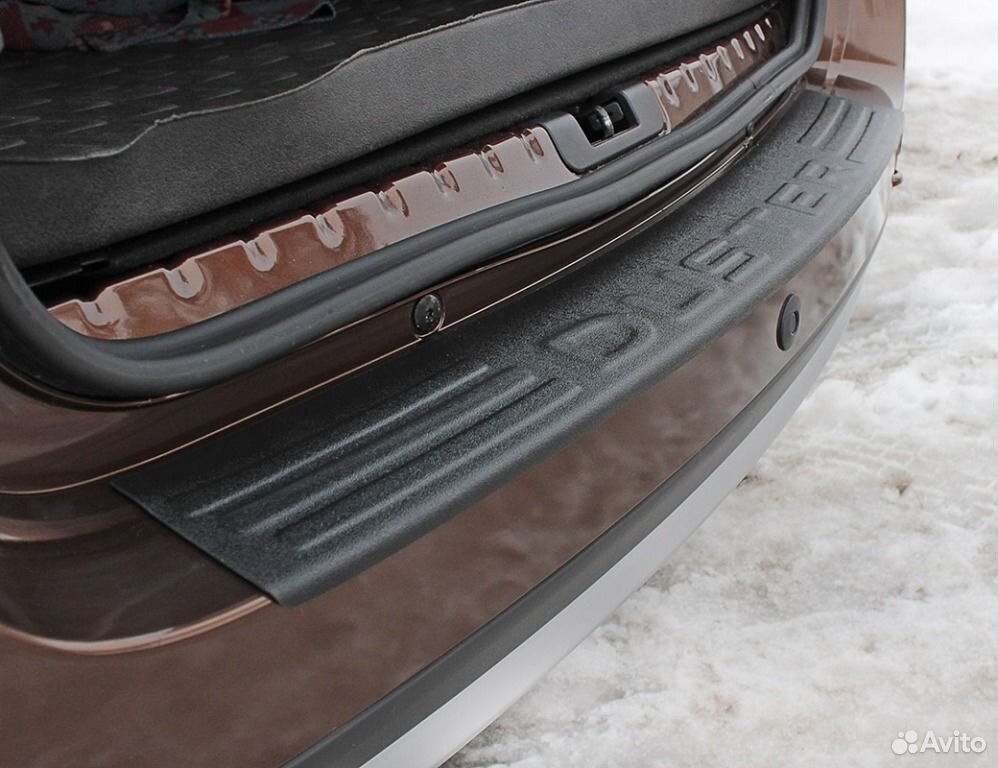 Пластиковая накладка на бампер Renault Duster