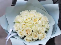 Букет из белых роз,доставка цветов