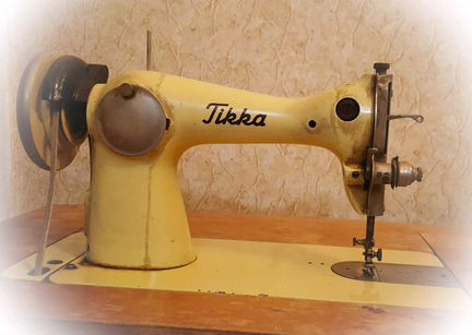 Швейная машина Tikka ретро