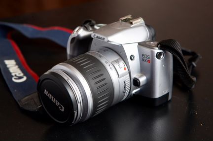 Фотоаппарат зеркальн плёночный Canon EOS 300v kit