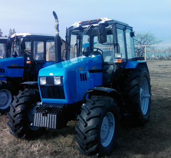 Трактор мтз Беларус 1221.2