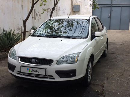 Ford Focus 1.6 МТ, 2006, седан