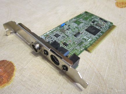 Тв-тюнер AverMedia AverTV M135-C PCI
