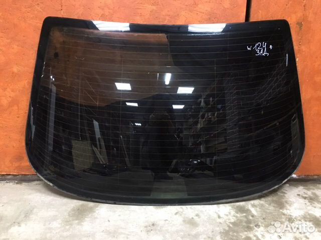 Стекло заднее Mercedes w210
