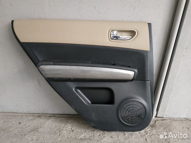 Обшивка задней левой двери Nissan X-Trail T31