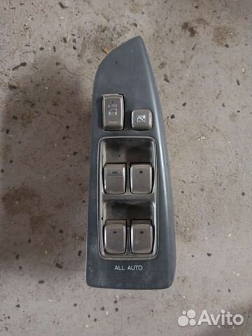 Блок управления стеклоподьемникамиLexus GX470