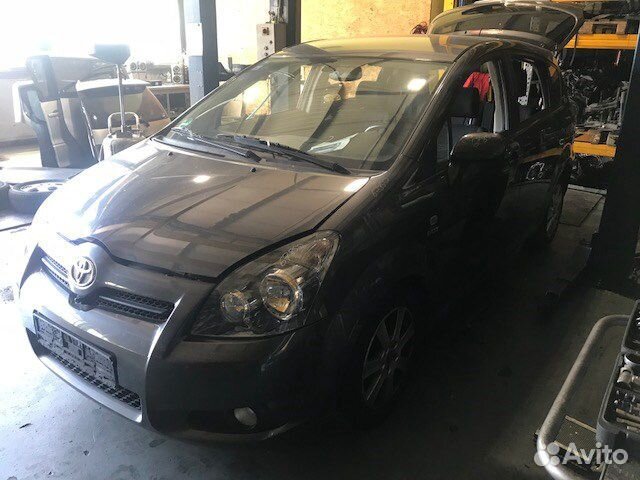 Разбор на запчасти Toyota Corolla Verso 2004-2009