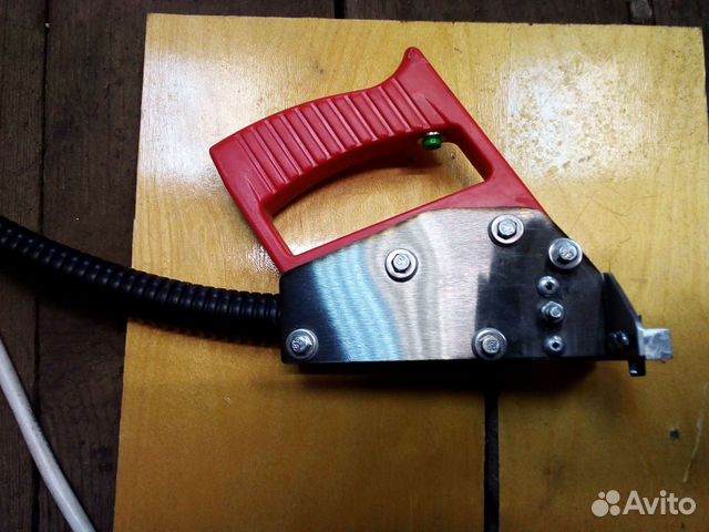 Машинка для нарезки протектора шин автомобилей