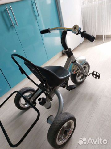 Велосипед-коляска,ручки сзади для родителей нет