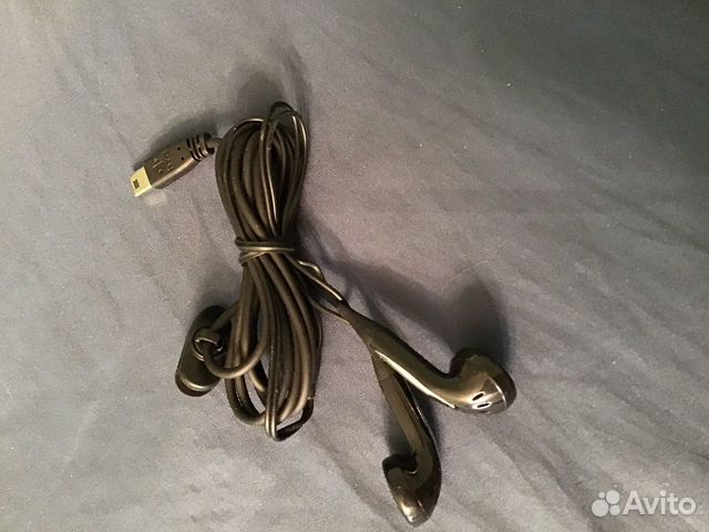 Проводная гарнитура HTC новая