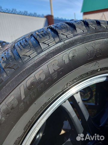 Michelin X-Ice North XIN2 215/65 R16