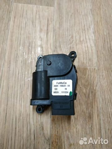 Моторчик заслонки отопителя Ford Focus III