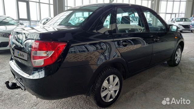 LADA Granta 1.6 МТ, 2013, 107 725 км