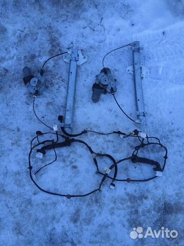 Стеклоподьемник задний электрический солярис