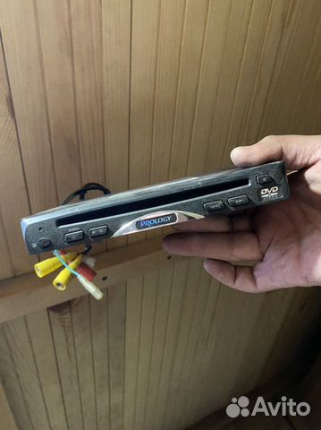 Автомобильный dvd проигрыватель