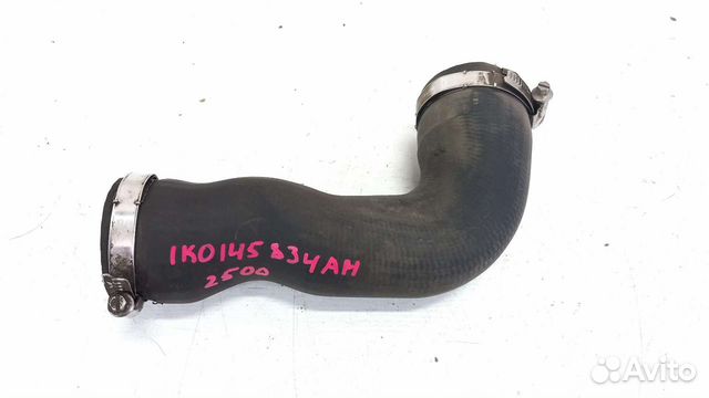 Патрубок интеркулера правый VW Passat CC