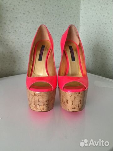 Новые туфли Ruthie Davis Новые туфли Ruthie Davis