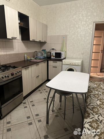 

1-к. квартира, 42 м², 1/3 эт.