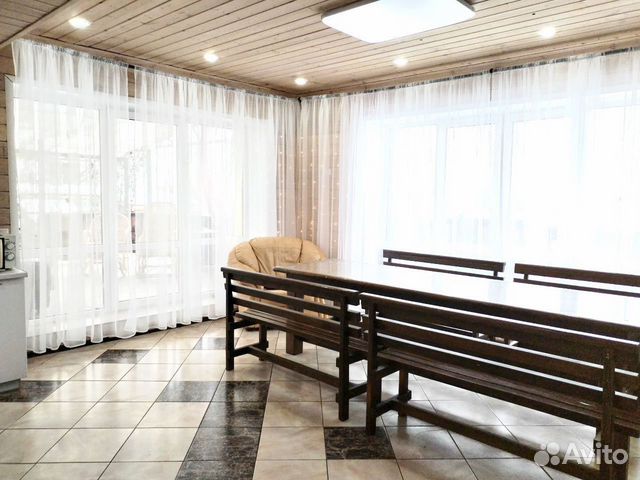 

6-к. дом, 290 м²
