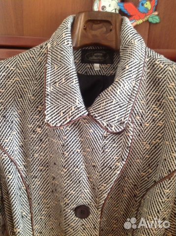 Пальто демисезонное 48 размер Пальто демисезонное 48 размер