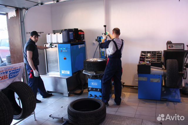 Летние шины 215 55 R17 94V Toyo DRB