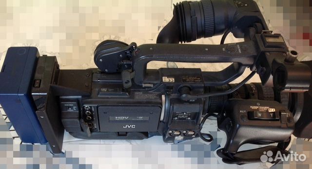 Профессиональная видеокамера JVC GY-HD100 Профессиональная видеокамера JVC GY-HD100
