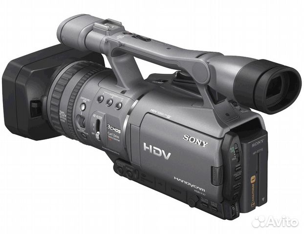 Продам видеокамеру Soni FX-7E