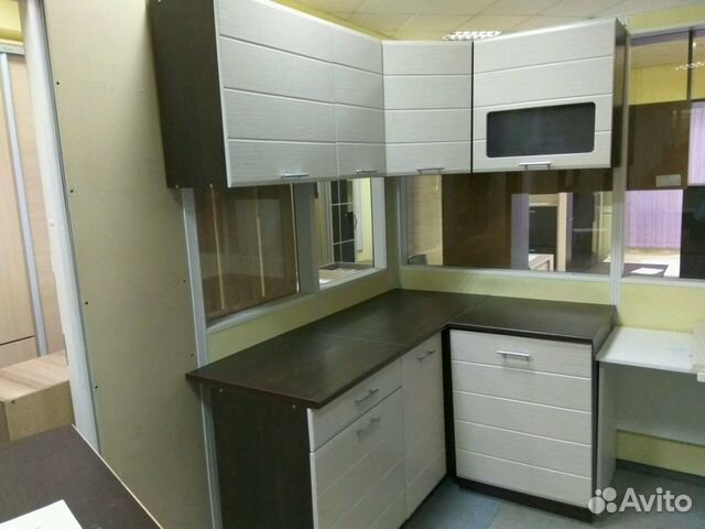 Кухонный гарнитур угловой