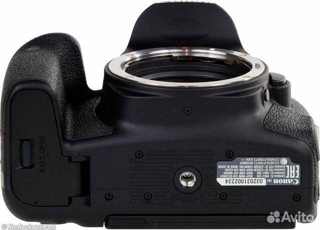Фотоаппарат Canon EOS 77D Body Фотоаппарат Canon EOS 77D Body