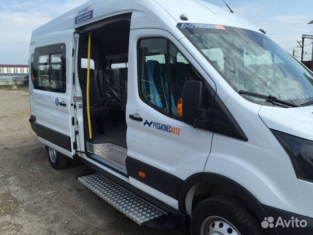 Микроавтобус Ford Transit (19+ 3) Микроавтобус Ford Transit (19+ 3)