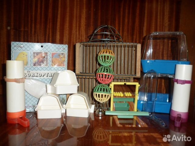 Предметы для ухода и содержания птиц