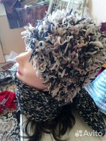 Набор шапка и шарф, вязанные крючком и спицами