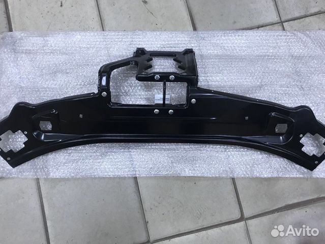 Верхняя планка на мерседес 221