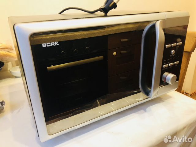 Микроволновая печь Bork W521 Микроволновая печь Bork W521