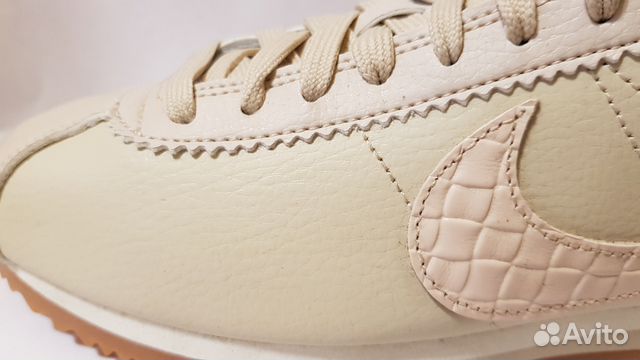 Nike Classic Cortez Leather Lux 861660-100 us-8.5 Nike Classic Cortez Leather Lux 861660-100 us-8.5