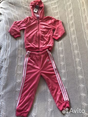 Новый костюм Adidas р.3-4 года Новый костюм Adidas р.3-4 года