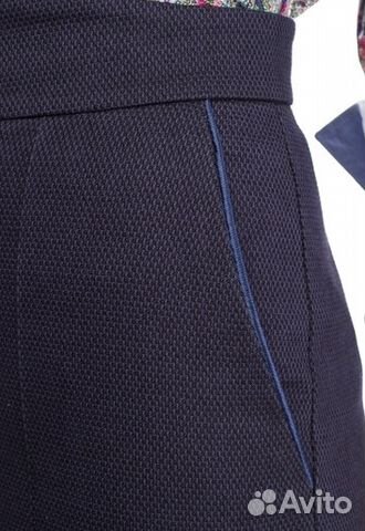 Брюки стильные с красивыми деталями Брюки стильные с красивыми деталями