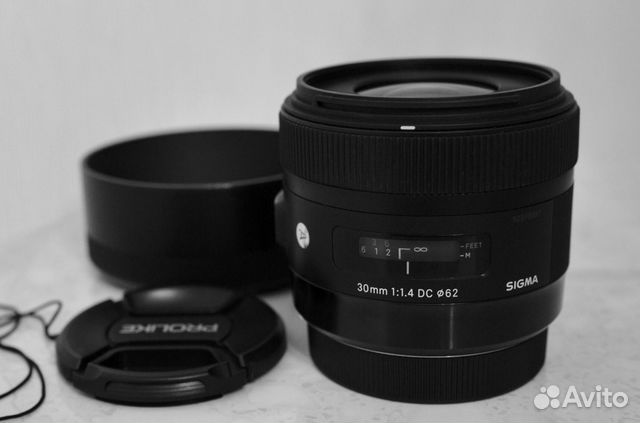 Sigma AF 30mm f/1.4 DC HSM Art на Canon