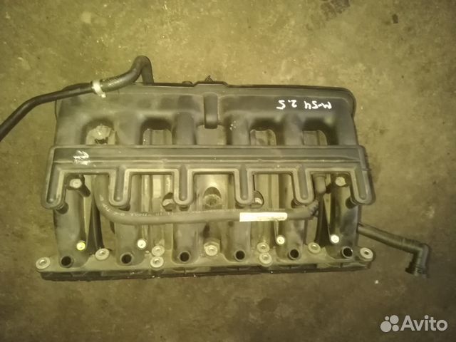 BMW Е 39 М 54 2.5 впускной коллектор впуск