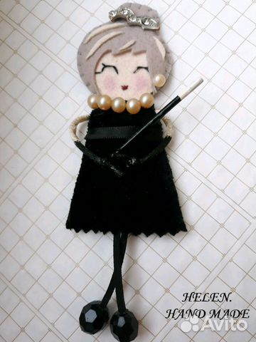 Брошь-куколка Брошь-куколка