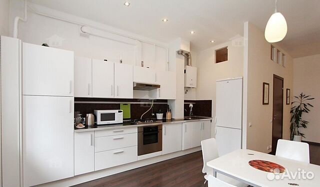 3-к квартира, 108 м², 2/7 эт.