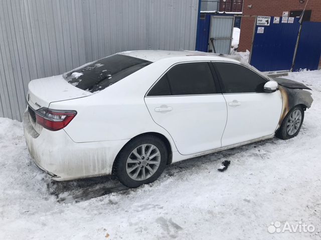 Toyota Camry 2.0 AT, 2015, битый, 60 000 км