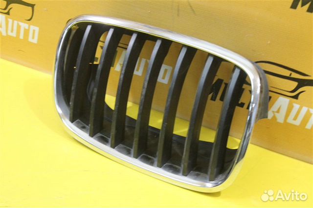 Решетка радиатора передняя правая Bmw X5 E70 Решетка радиатора передняя правая Bmw X5 E70