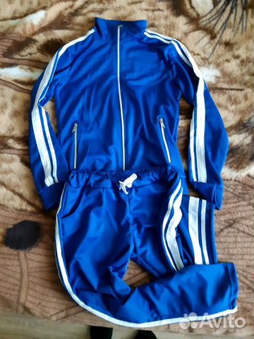 Женский спортивный костюм новый Женский спортивный костюм новый