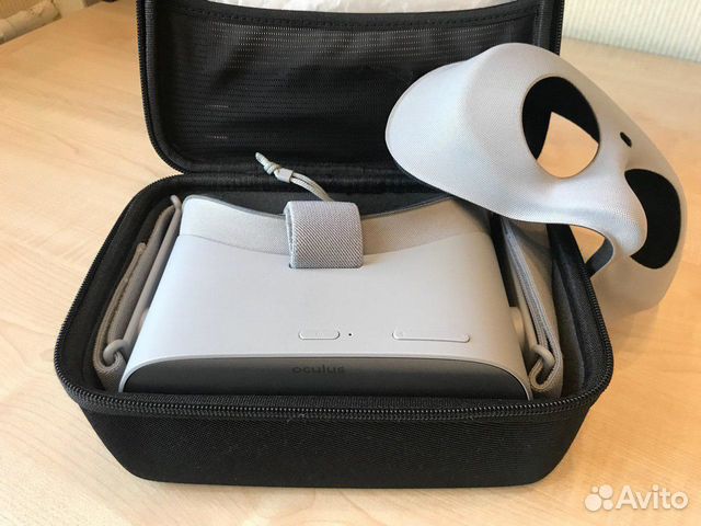 Очки виртуальной реальности Oculus Go 64 Гб