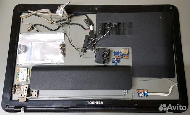 Toshiba Satellite L850D по запчастям