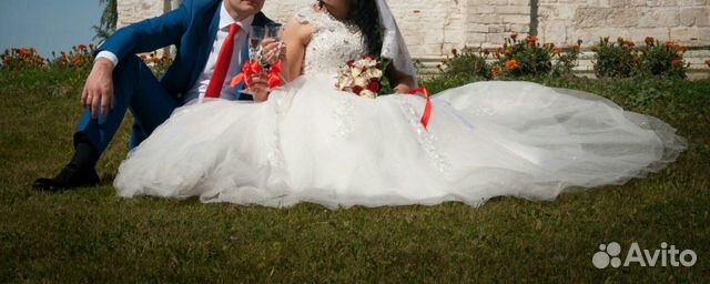 Свадебное платье