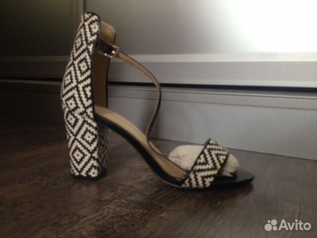 Босоножки, р. 38 Босоножки, р. 38