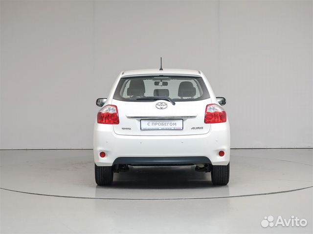 Toyota Auris 1.6 AT, 2012, 82 117 км