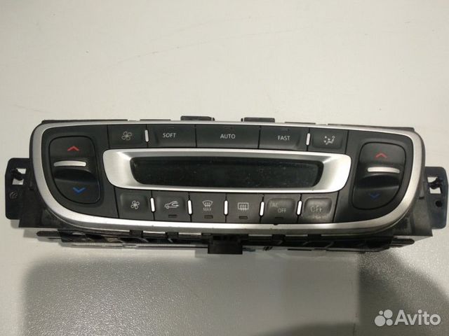 Блок управления отопителем Renault Fluence L30T
